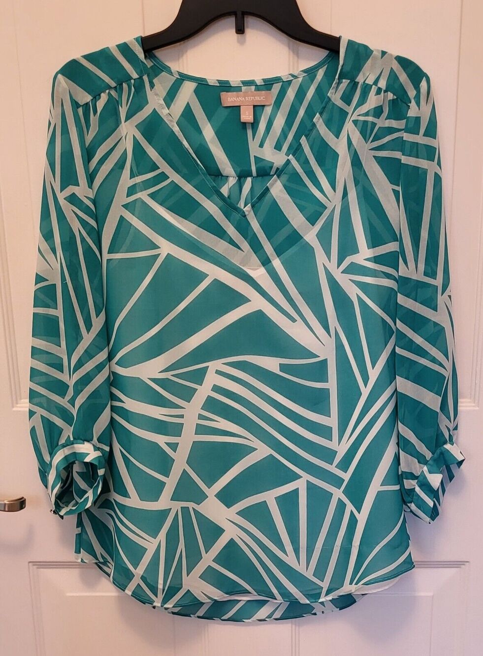 Banana Republic Geometric Blouse Women's size S Aqua 3/4 Sleeve